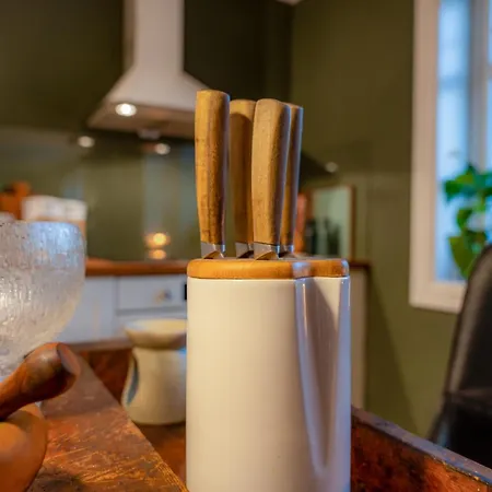 Aurora - Parking - Near Centrum Vila Tromsø