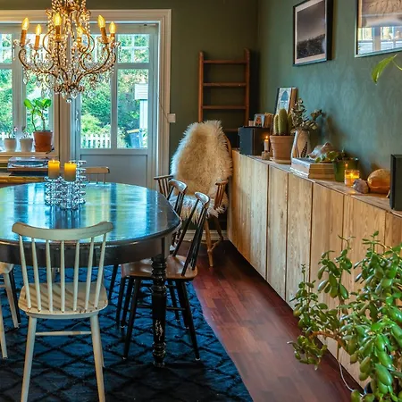 Aurora - Parking - Near Centrum