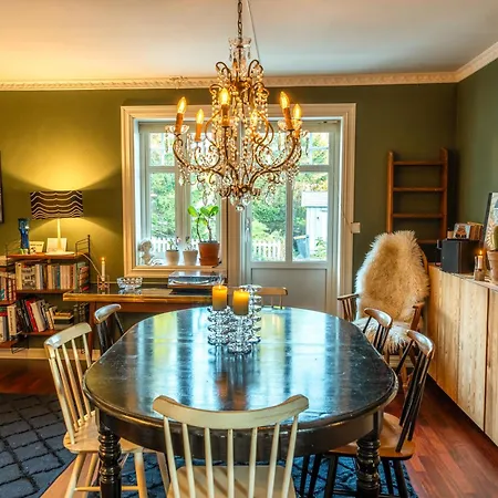 Vila Aurora - Parking - Near Centrum