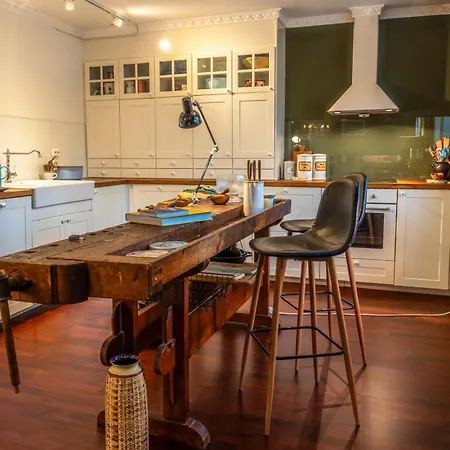 Aurora - Parking - Near Centrum Villa