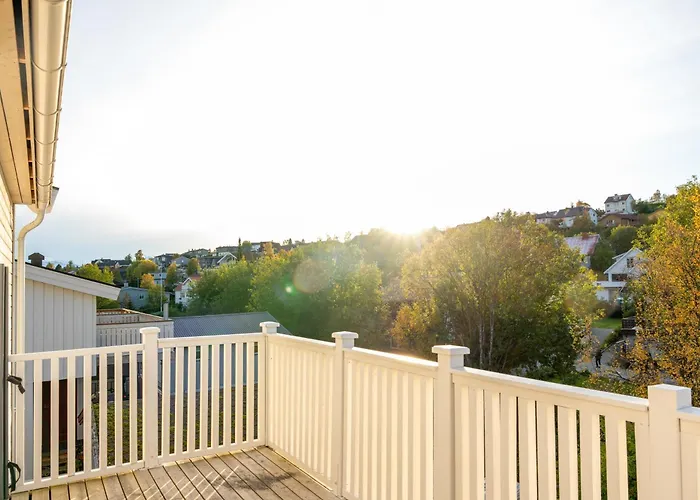 Aurora - Parking - Near Centrum